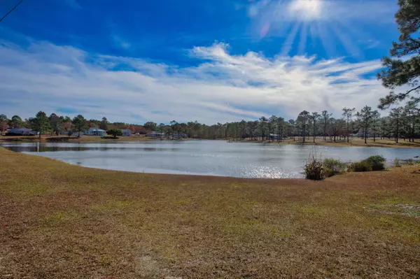 990 Ten Lake Drive, Defuniak Springs, FL 32433