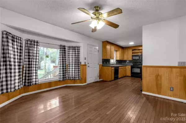 585 Starcliff CIR, Lancaster, SC 29720