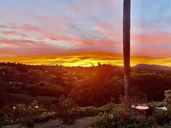 2422 Peet Ln, Escondido, CA 92025