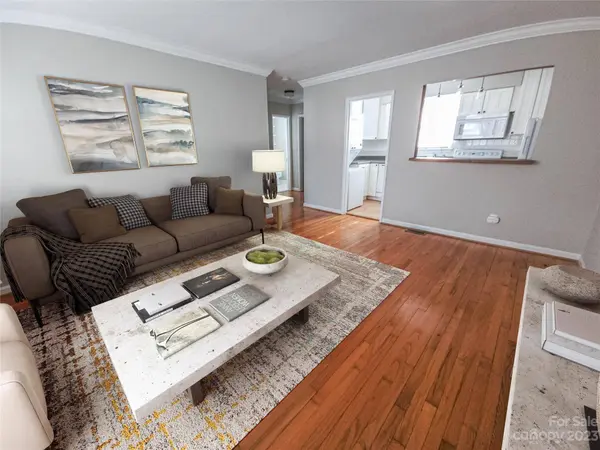 237 Wakefield DR, Charlotte, NC 28209