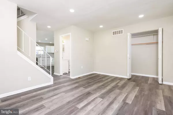 292 ANGLESEY TER, West Chester, PA 19380