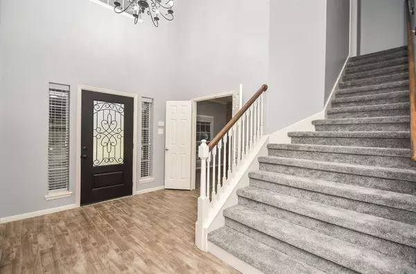 2701 St Elmos Fire, Deer Park, TX 77536