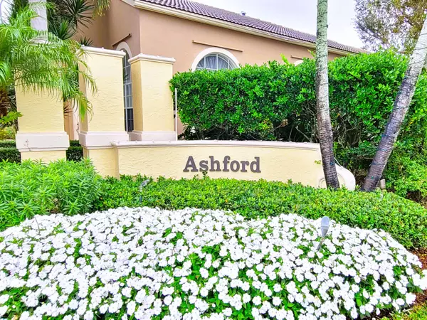 2477 Westmont LN, Royal Palm Beach, FL 33411