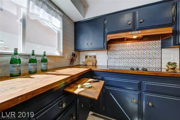 2612 Gilmary Avenue, Las Vegas, NV 89102