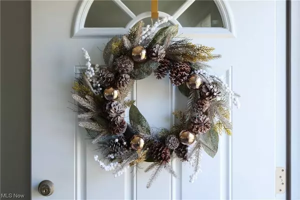 472 Columbine, Akron, OH 44312