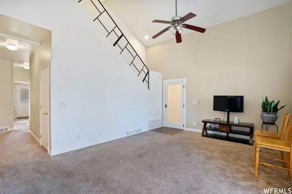 370 N 800 W, West Bountiful, UT 84087