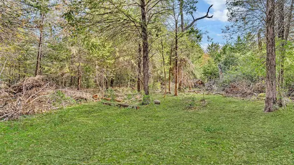 3896 County Road 326, Lexington, TX 78947