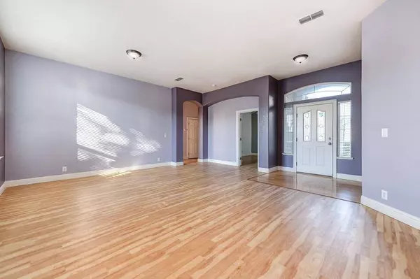 2072 Shropshire ST, Roseville, CA 95747