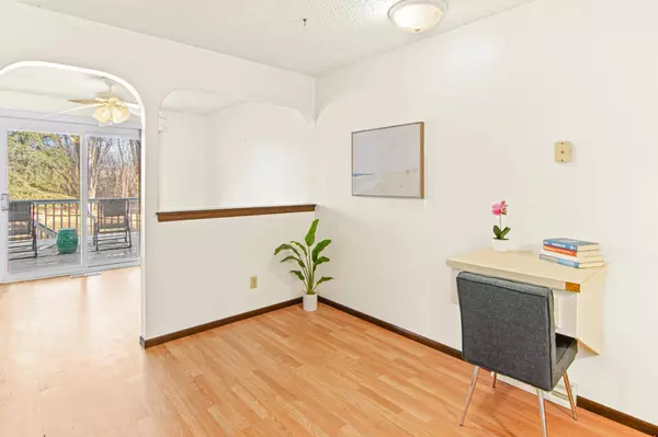 3923 Cottage LN, Minnetonka, MN 55305