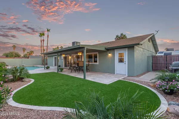 902 W Curry Street, Chandler, AZ 85225