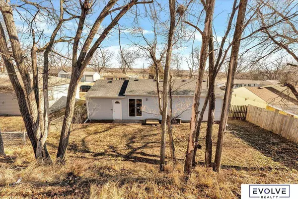 7358 S 69th Street, La Vista, NE 68128