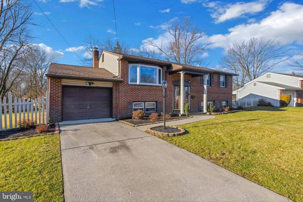 207 MILL RD, Somerdale, NJ 08083