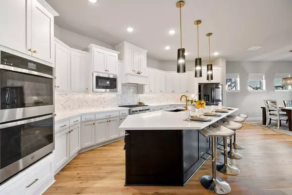 2800 Garrett Drive, Highland Village, TX 75077