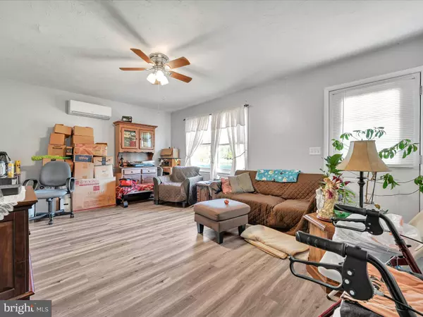 283 BEAGLE RD, Lebanon, PA 17046