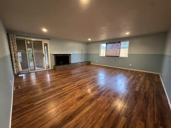 412 Morningside St, Medford, OR 97501