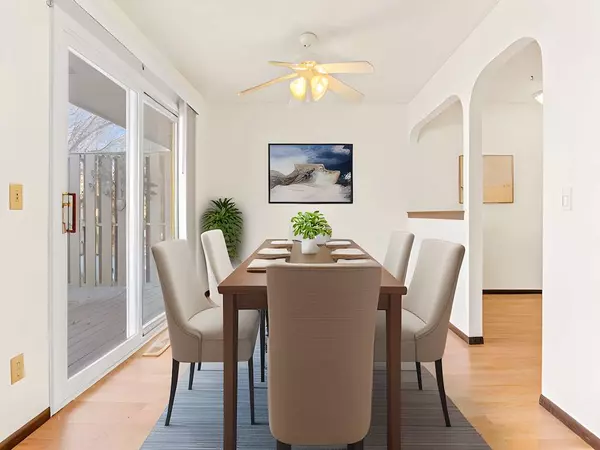 3923 Cottage LN, Minnetonka, MN 55305