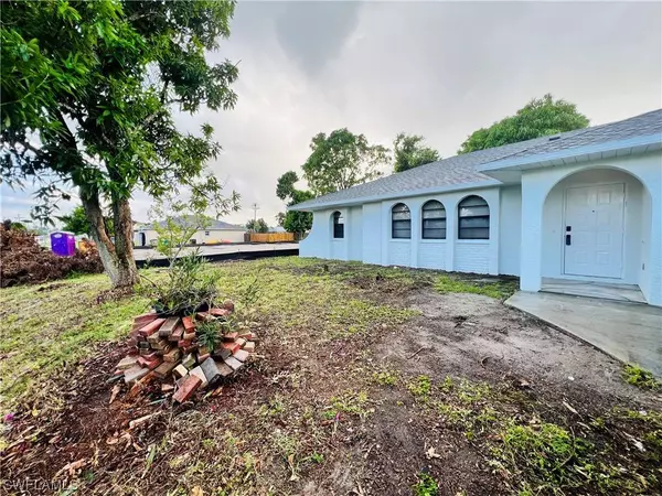 24 NE 20th CT, Cape Coral, FL 33909