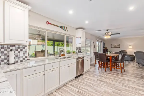 902 W Curry Street, Chandler, AZ 85225