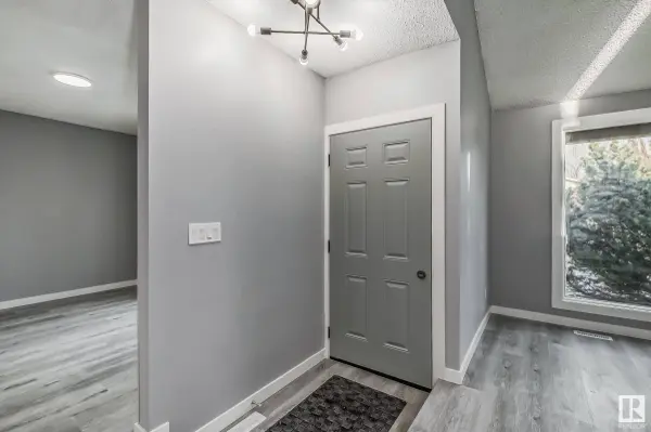 14112 26 ST NW, Edmonton, AB T5Y 1G6