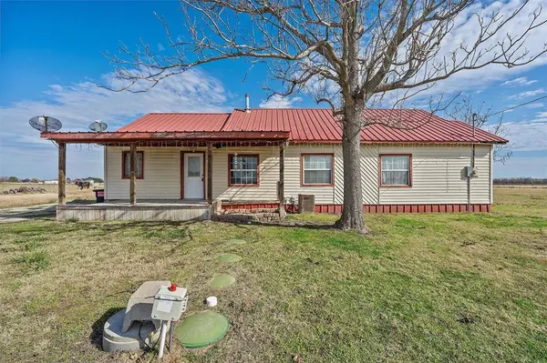 337 Gerald Lane, Elm Mott, TX 76640