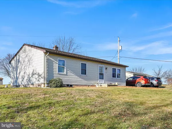 283 BEAGLE RD, Lebanon, PA 17046