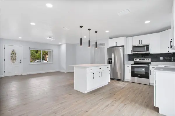 5840 DARTMOUTH AVE N, St Petersburg, FL 33710