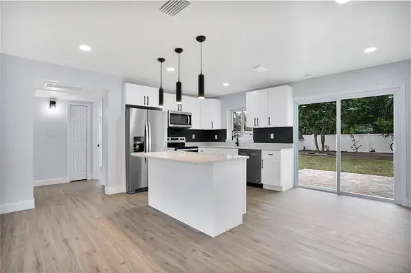 5840 DARTMOUTH AVE N, St Petersburg, FL 33710