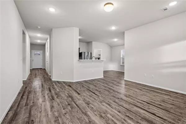 230 Colton Street, Huntsville, AR 72740