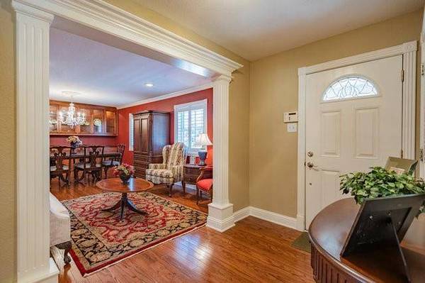 1002 Glenwick Lane, Arlington, TX 76012