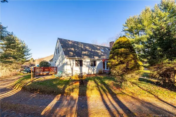 1680 Whirlwind Hill Road, Wallingford, CT 06492