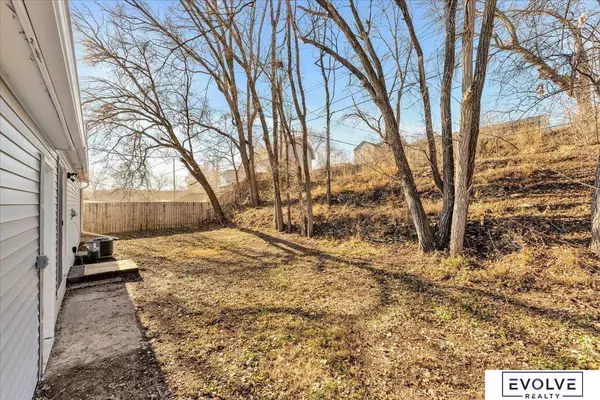 7358 S 69th Street, La Vista, NE 68128