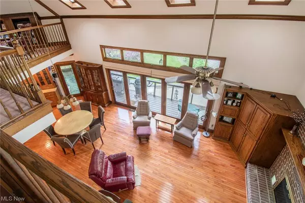 347 State Route 14, Columbiana, OH 44408