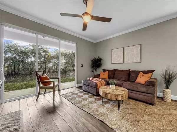 5018 WHITE SANDERLING CT, Tampa, FL 33619