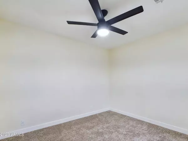 317 W HONONEGH Drive #7, Phoenix, AZ 85027