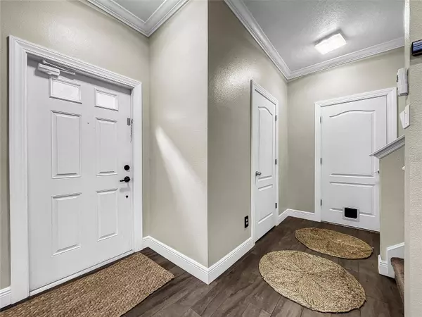 5018 WHITE SANDERLING CT, Tampa, FL 33619