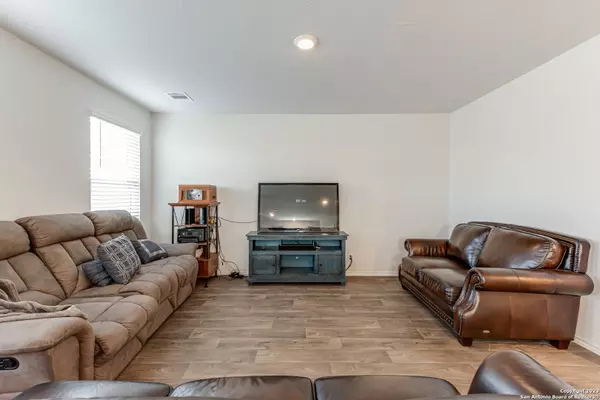 3835 SNOWBIRD, Converse, TX 78109