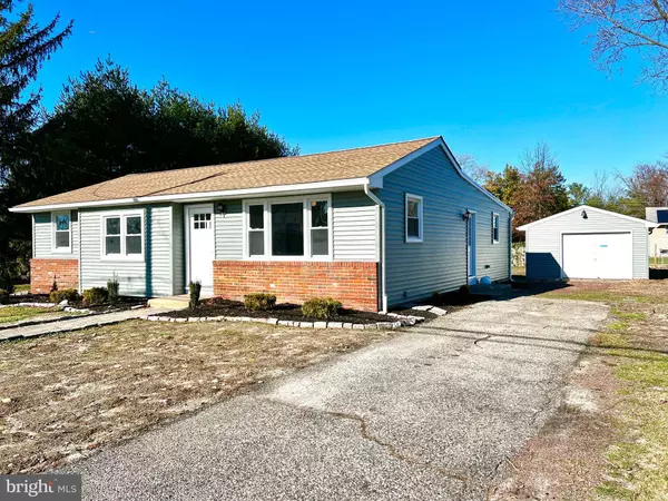 106 LAUREL AVE, Sicklerville, NJ 08081