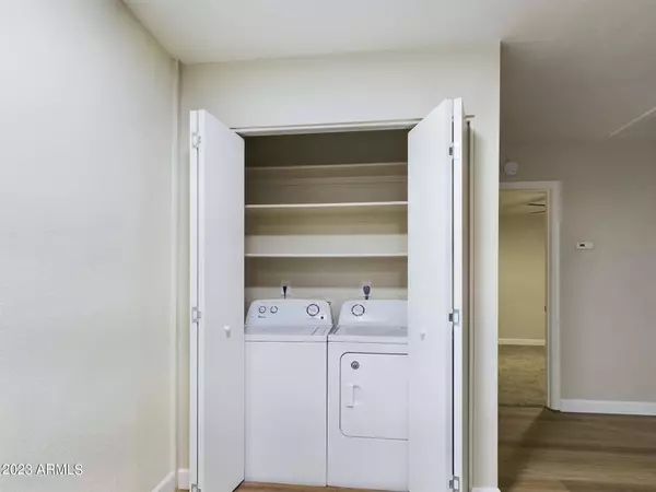 317 W HONONEGH Drive #7, Phoenix, AZ 85027