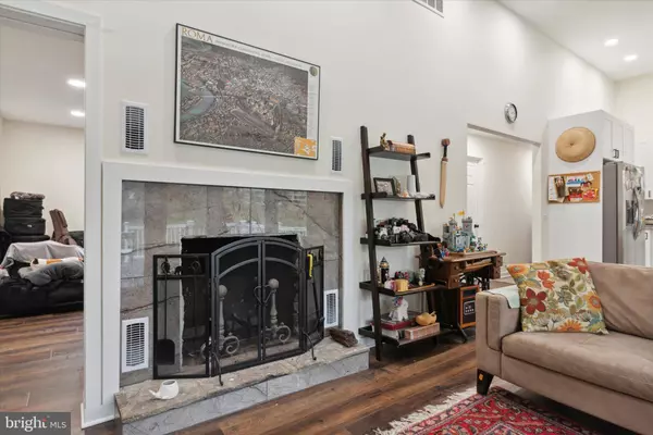 115 LAUREL RD, Southampton, PA 18966