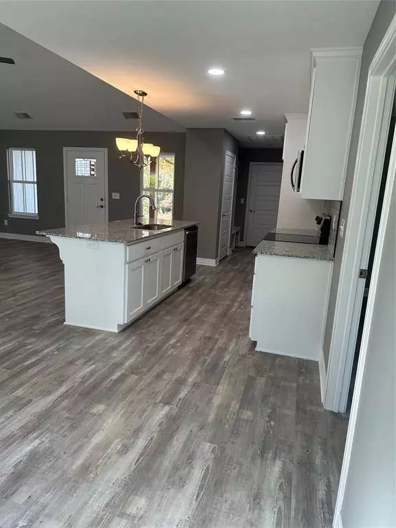 3507 Cr 2330, Mineola, TX 75773