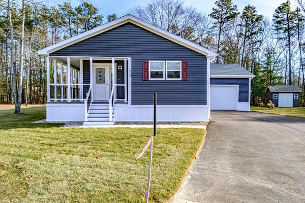 33 Conifer Drive, Lyman, ME 04002