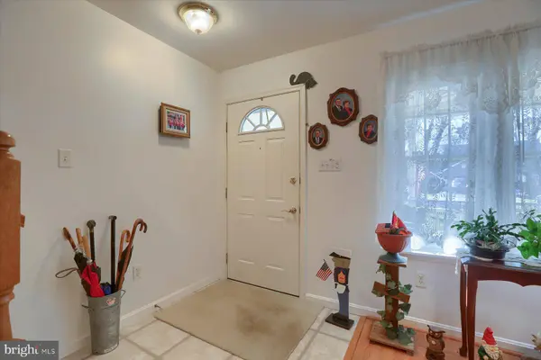 68 GREENFIELD DR, Carlisle, PA 17015