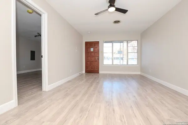 526 Stonewall St, San Antonio, TX 78214