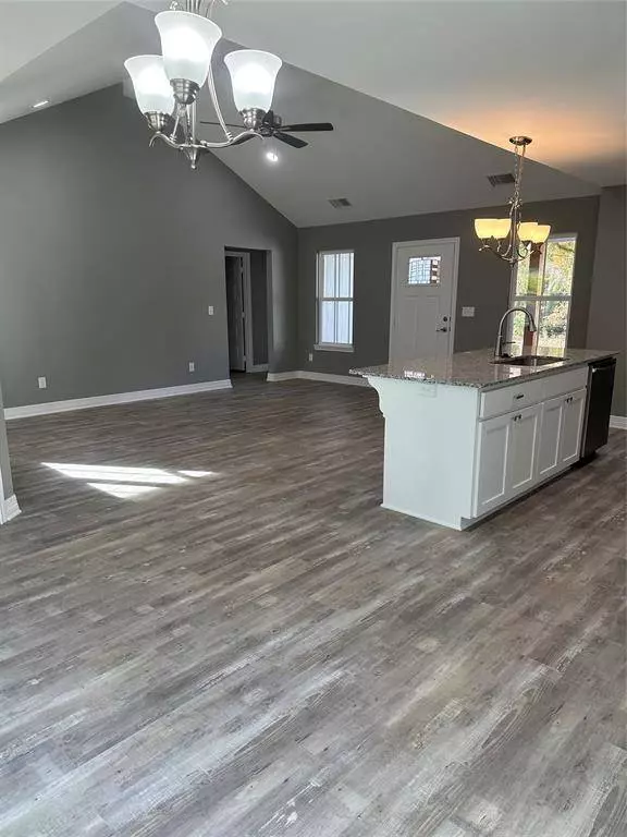 3507 Cr 2330, Mineola, TX 75773