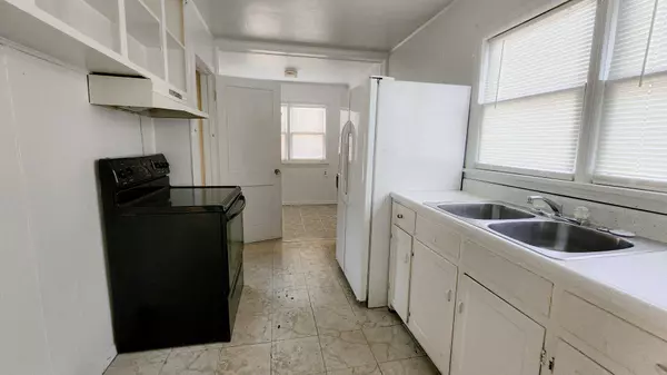 3121 Plantation Rd NE, Roanoke, VA 24012