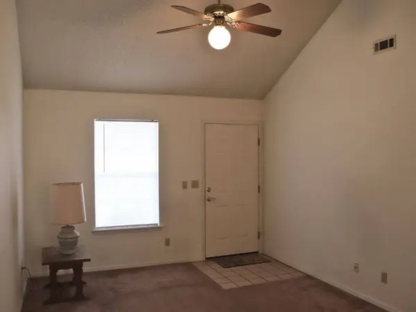 883 Cherry Lane, Fayetteville, AR 72701