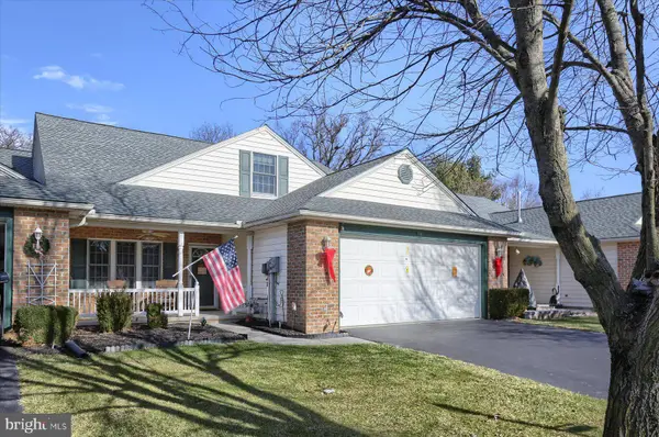 68 GREENFIELD DR, Carlisle, PA 17015