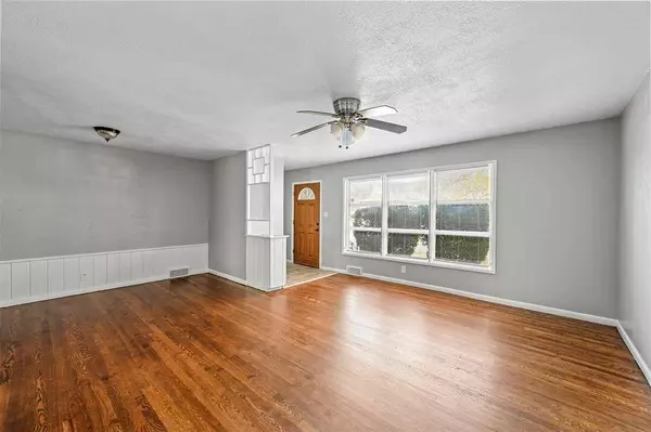 3355 Medina Avenue, Fort Worth, TX 76133