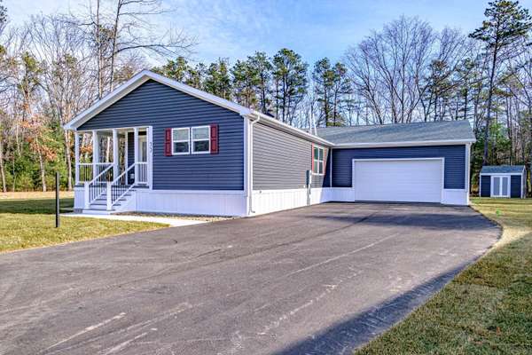 33 Conifer Drive, Lyman, ME 04002