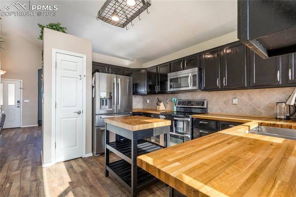 6913 Ancestra DR, Fountain, CO 80817